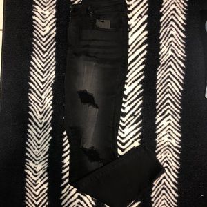 Fashion nova Black ripped Jeans